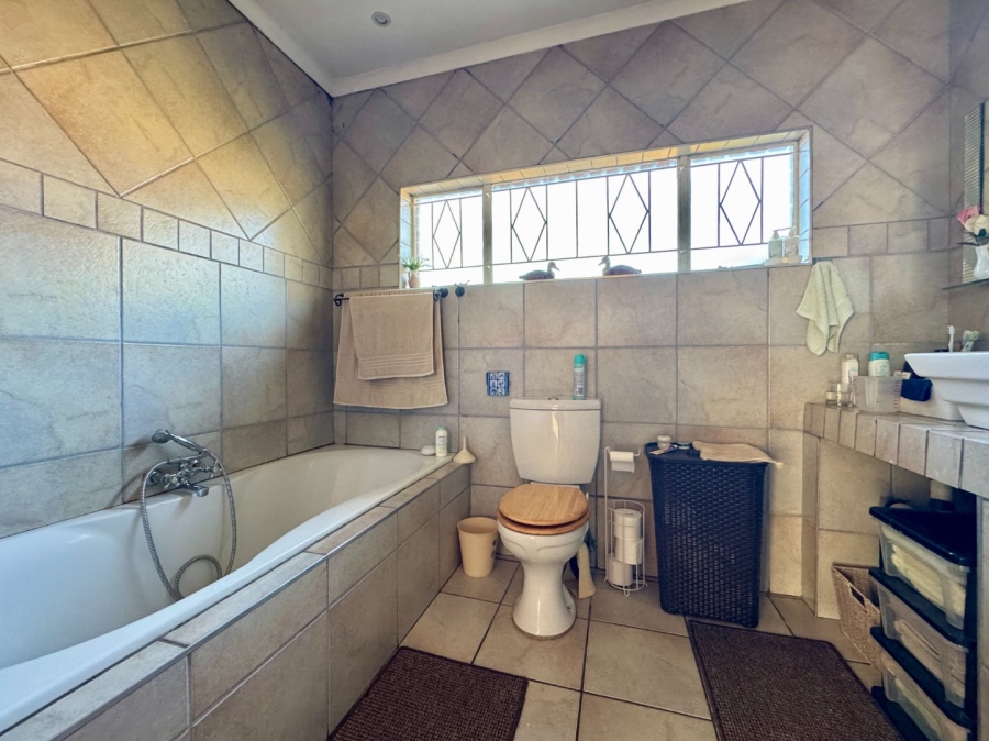4 Bedroom Property for Sale in Lyttelton Manor Gauteng