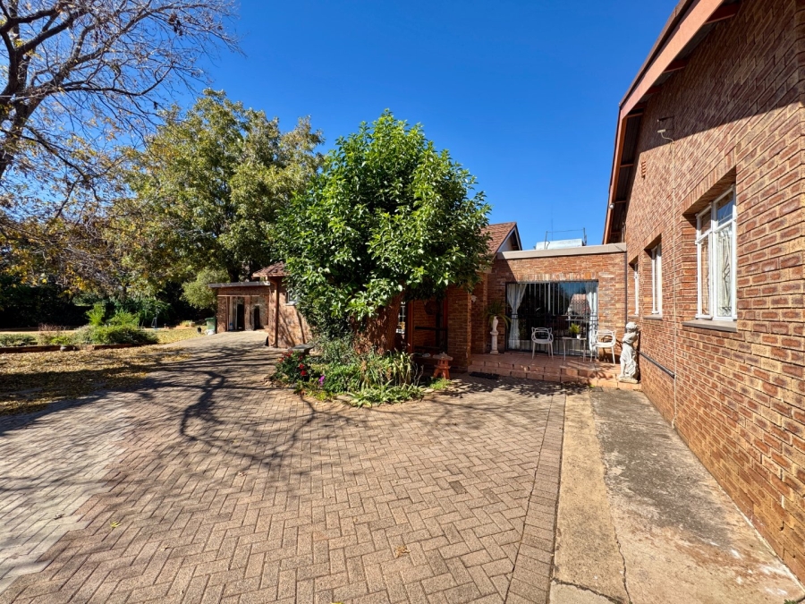 4 Bedroom Property for Sale in Lyttelton Manor Gauteng