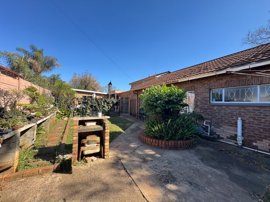 4 Bedroom Property for Sale in Lyttelton Manor Gauteng