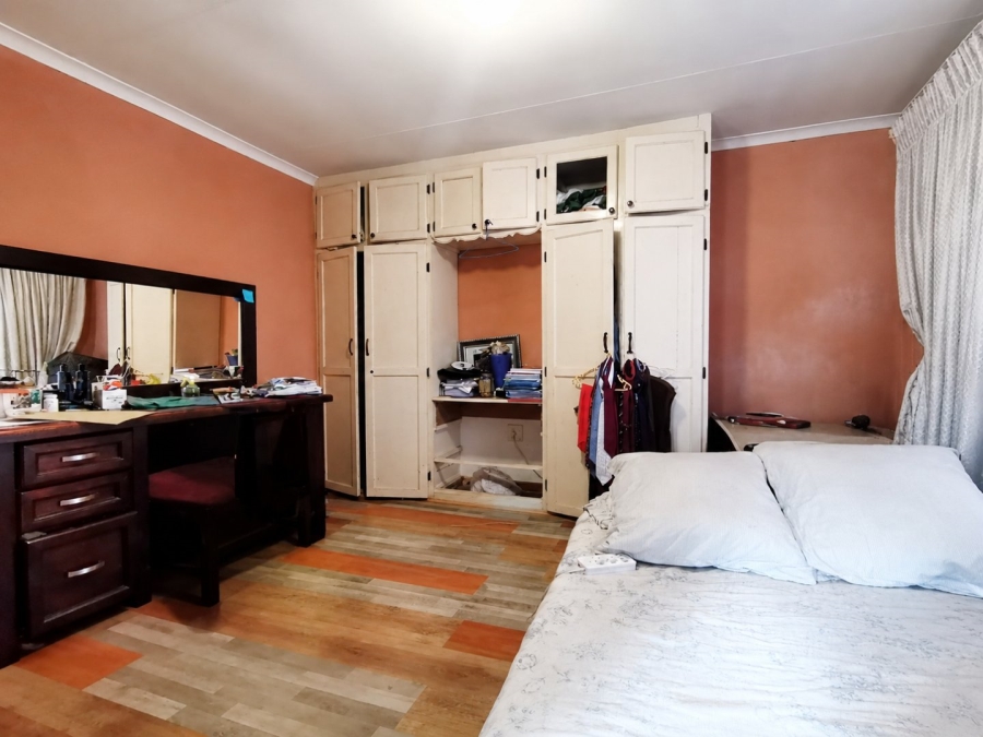 4 Bedroom Property for Sale in The Orchards Gauteng