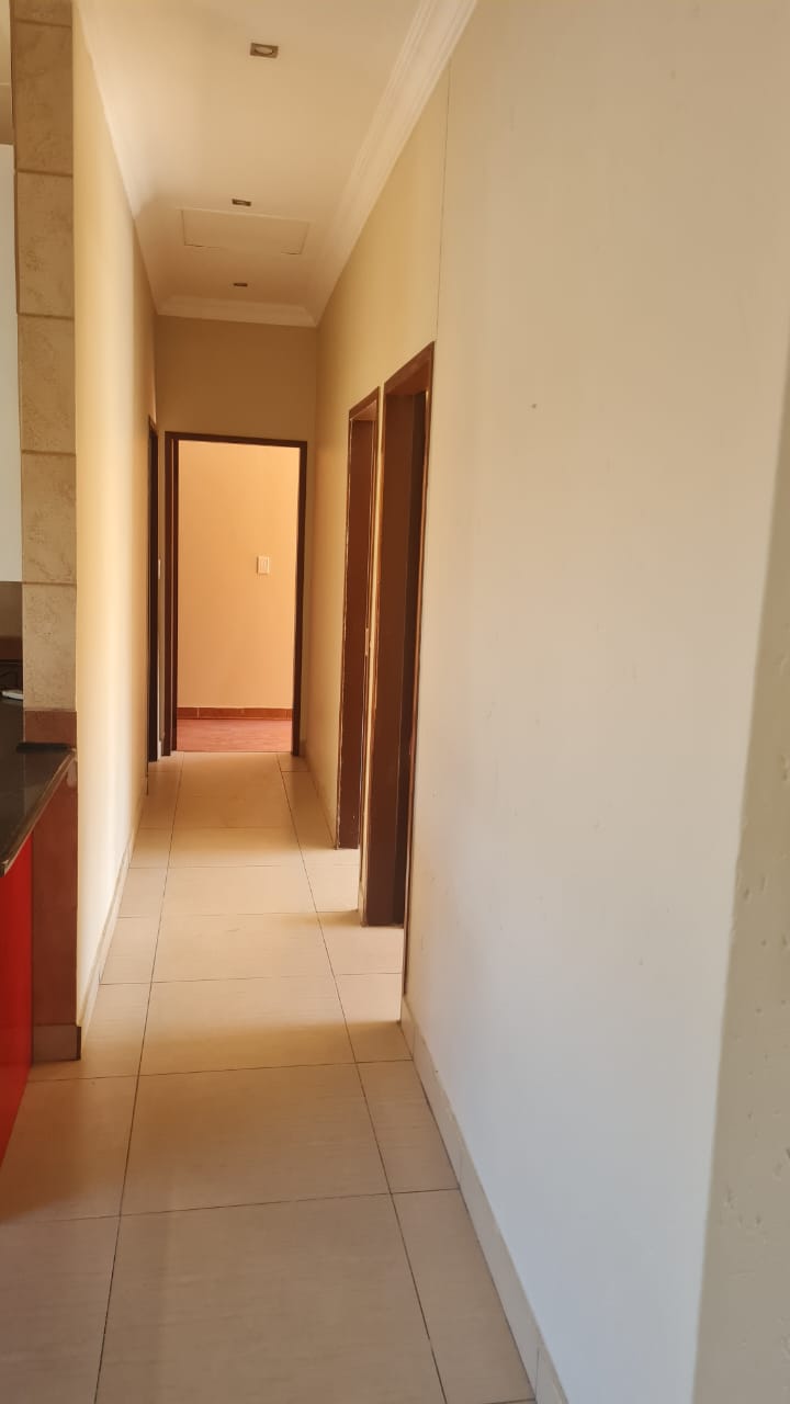  Bedroom Property for Sale in Annlin Gauteng