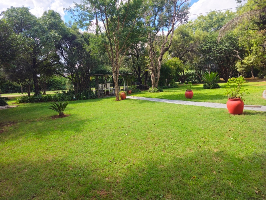 Commercial Property for Sale in Kameeldrift East Gauteng