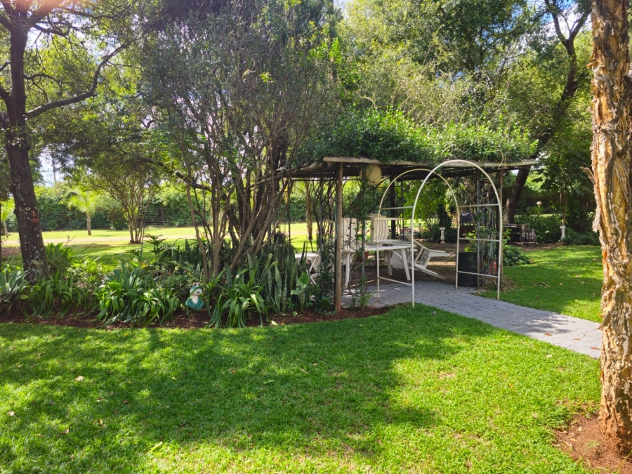 Commercial Property for Sale in Kameeldrift East Gauteng