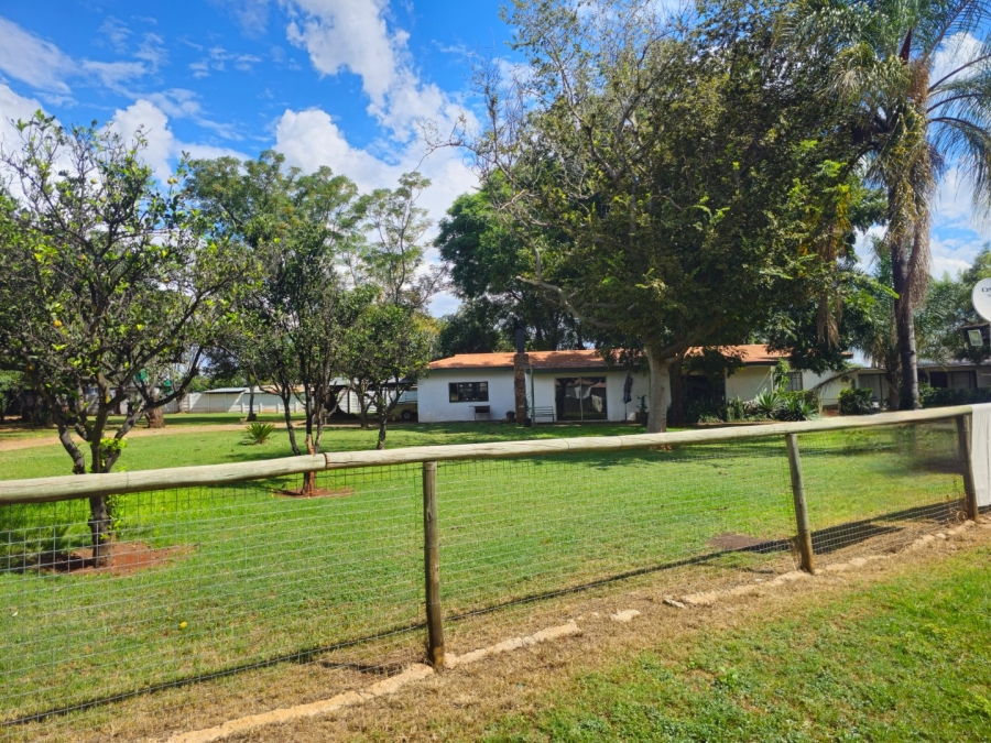 Commercial Property for Sale in Kameeldrift East Gauteng