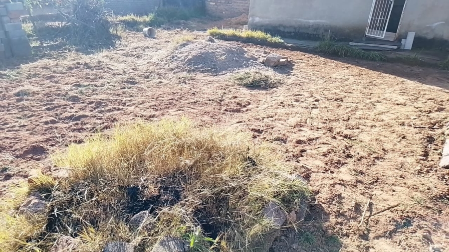 2 Bedroom Property for Sale in Mohlakeng Gauteng