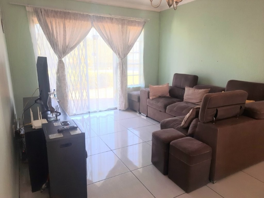 2 Bedroom Property for Sale in Wilgeheuwel Gauteng