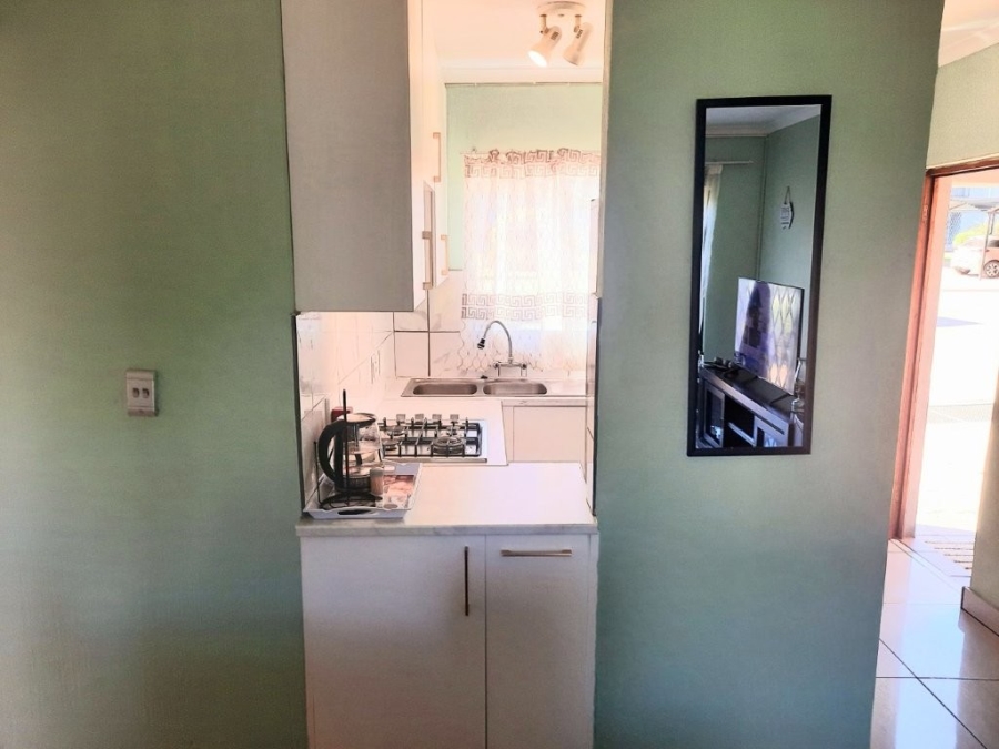2 Bedroom Property for Sale in Wilgeheuwel Gauteng