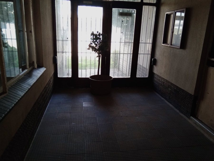 2 Bedroom Property for Sale in Wychwood Gauteng