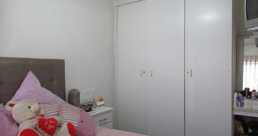 1 Bedroom Property for Sale in Morningside Gauteng