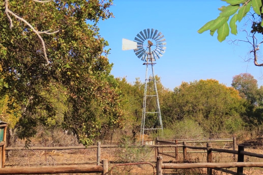 Commercial Property for Sale in Grootvaly AH Gauteng
