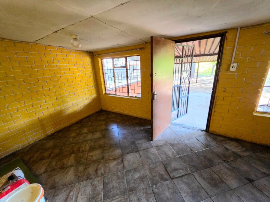 Commercial Property for Sale in Grootvaly AH Gauteng