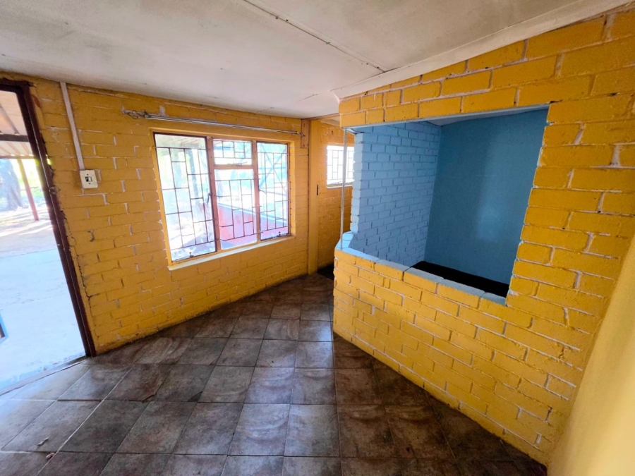 Commercial Property for Sale in Grootvaly AH Gauteng