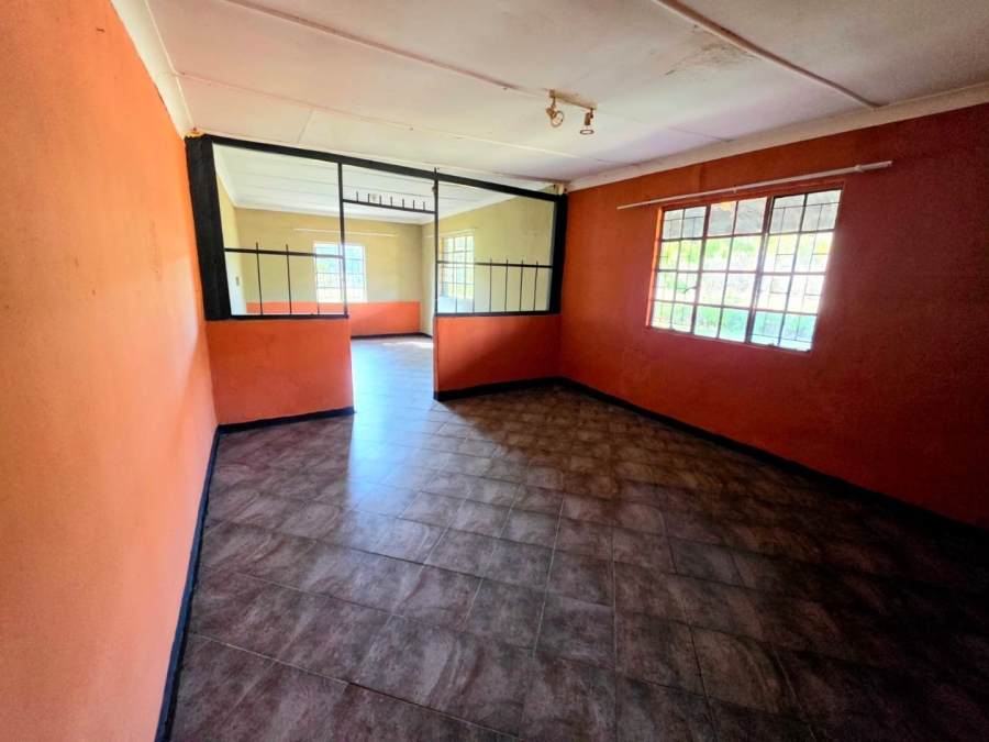 Commercial Property for Sale in Grootvaly AH Gauteng