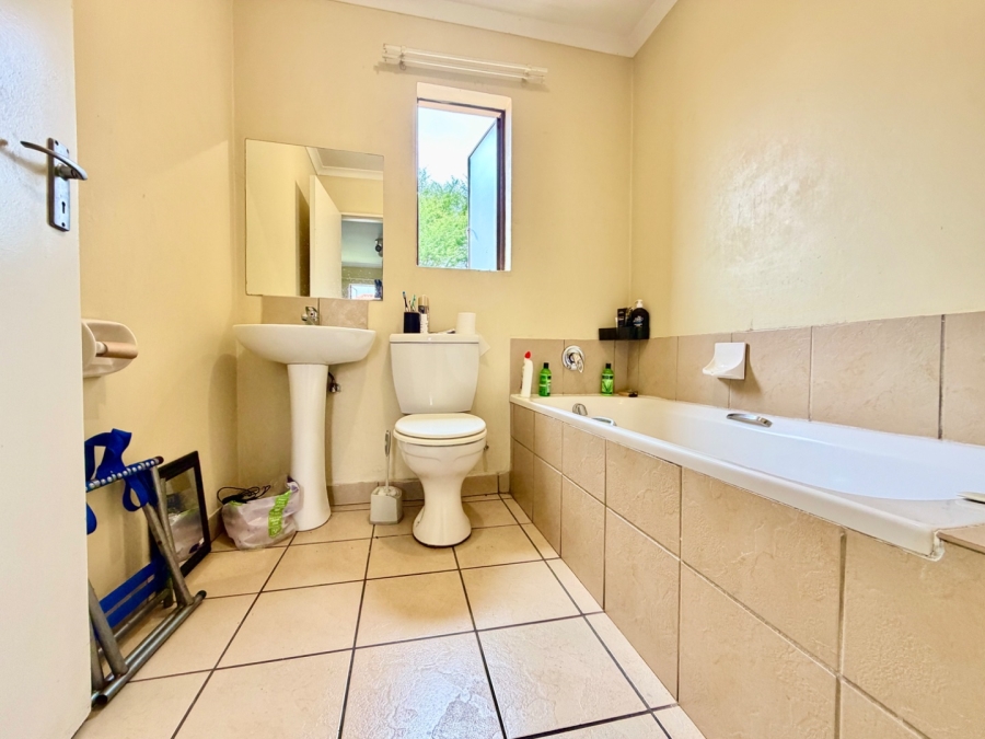 1 Bedroom Property for Sale in Esther Park Gauteng