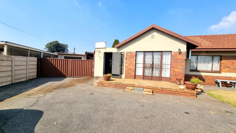 3 Bedroom Property for Sale in Edelweiss Gauteng