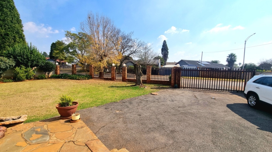 3 Bedroom Property for Sale in Edelweiss Gauteng