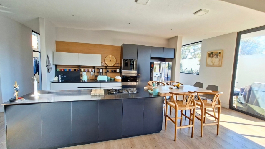 4 Bedroom Property for Sale in Waterkloof Gauteng