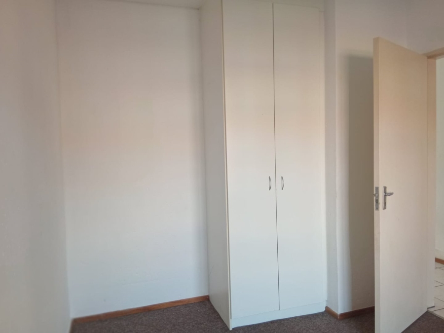 2 Bedroom Property for Sale in Comet Gauteng