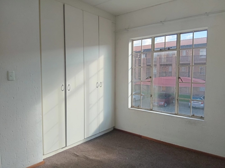 2 Bedroom Property for Sale in Comet Gauteng