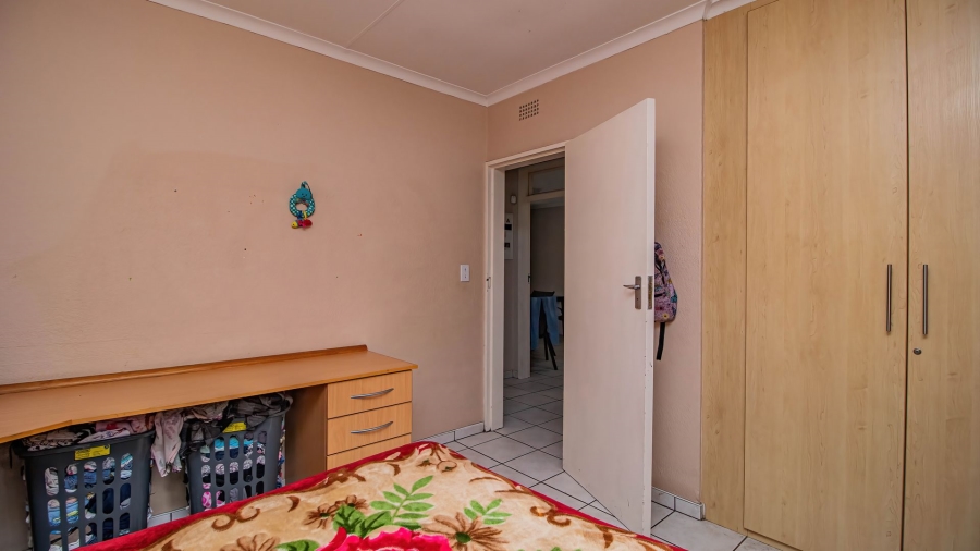 8 Bedroom Property for Sale in Van Riebeeck Park Gauteng