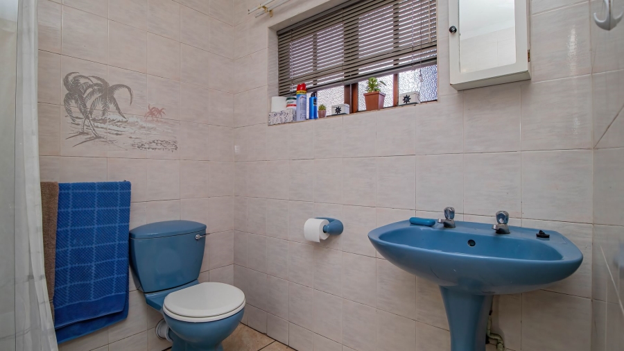 8 Bedroom Property for Sale in Van Riebeeck Park Gauteng