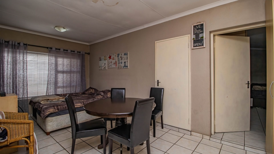 8 Bedroom Property for Sale in Van Riebeeck Park Gauteng
