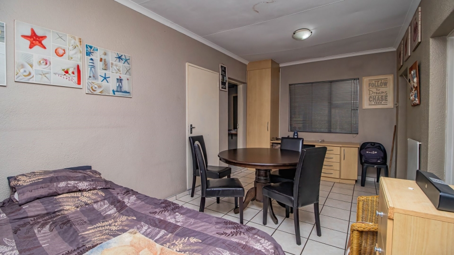 8 Bedroom Property for Sale in Van Riebeeck Park Gauteng