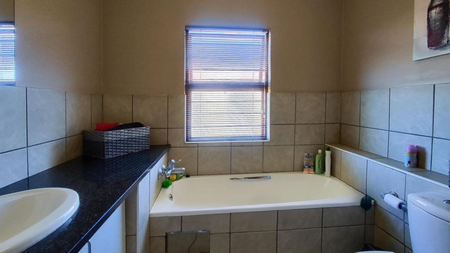 3 Bedroom Property for Sale in Emfuleni Golf Estate Gauteng