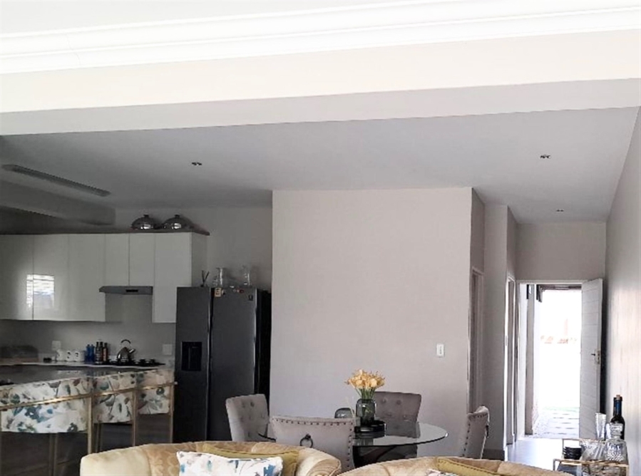 3 Bedroom Property for Sale in Equestria Gauteng