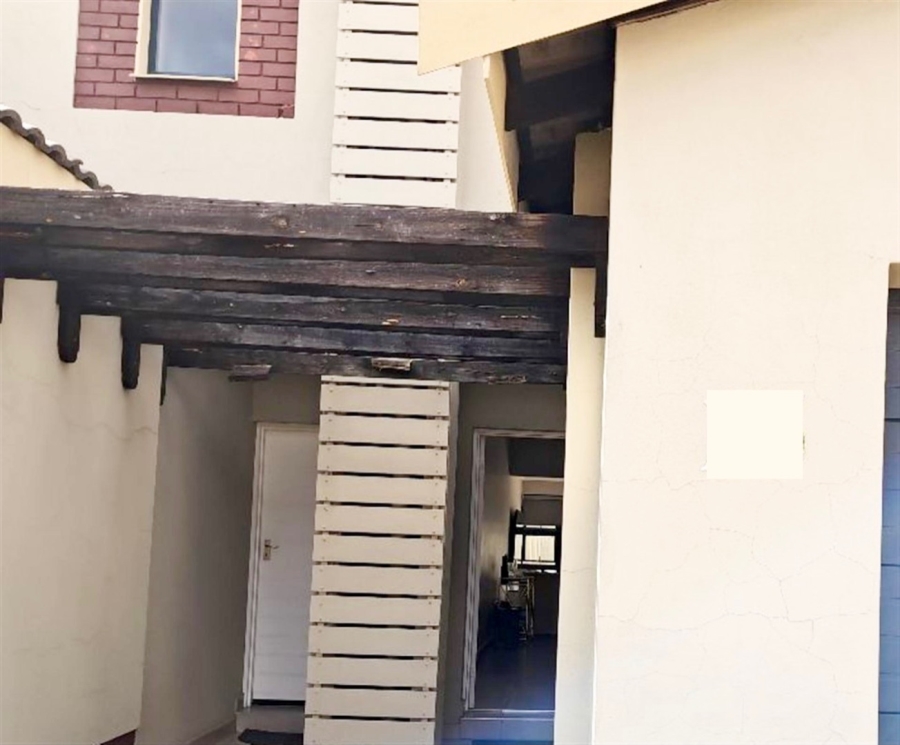 3 Bedroom Property for Sale in Equestria Gauteng