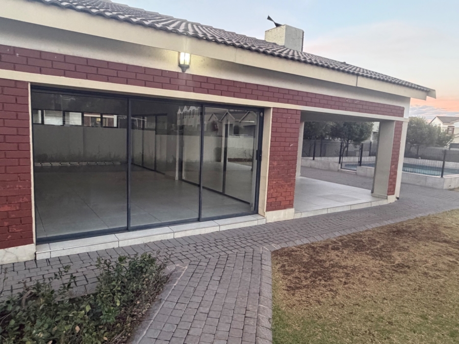 3 Bedroom Property for Sale in Equestria Gauteng