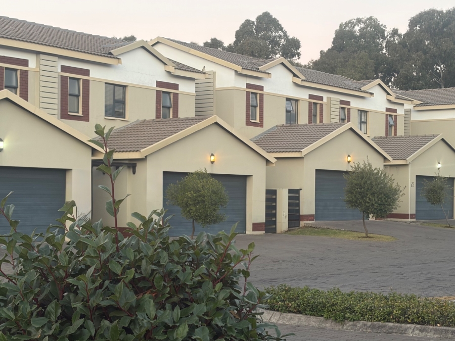 3 Bedroom Property for Sale in Equestria Gauteng