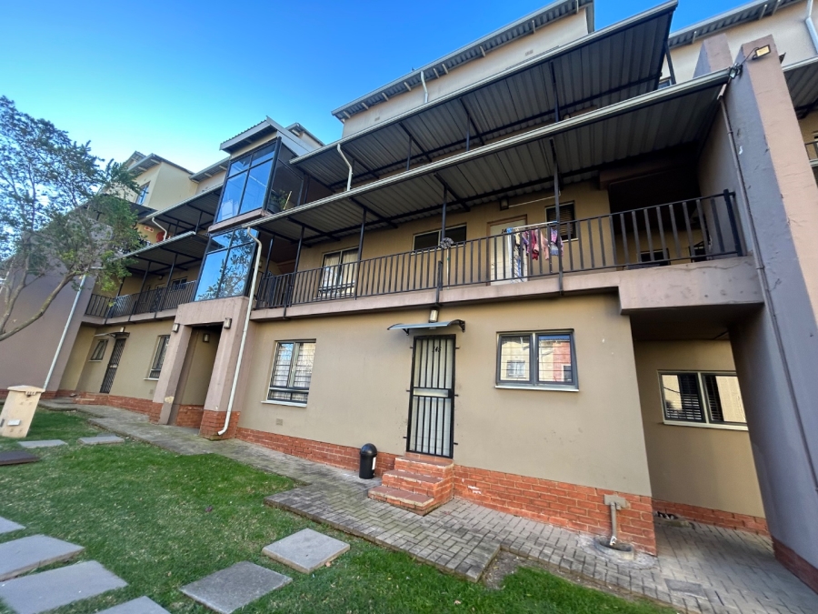 2 Bedroom Property for Sale in Erand Gardens Gauteng