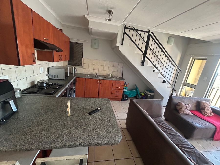 2 Bedroom Property for Sale in Erand Gardens Gauteng