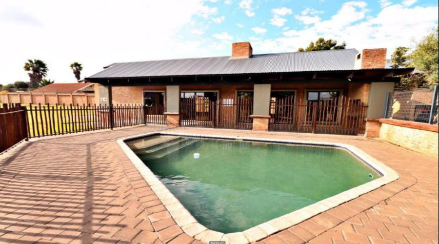 2 Bedroom Property for Sale in Pomona Gauteng