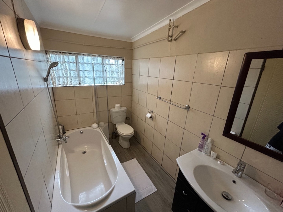 Commercial Property for Sale in Olivedale Gauteng