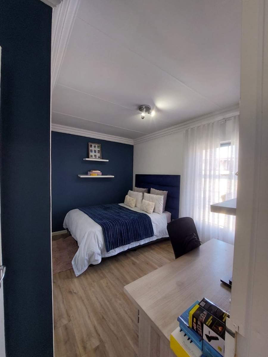3 Bedroom Property for Sale in Annlin Gauteng