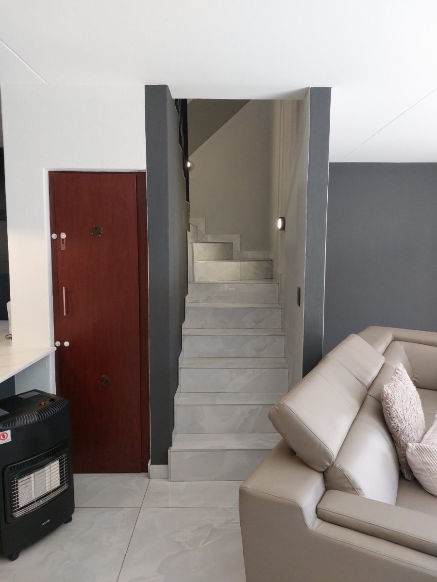 3 Bedroom Property for Sale in Annlin Gauteng