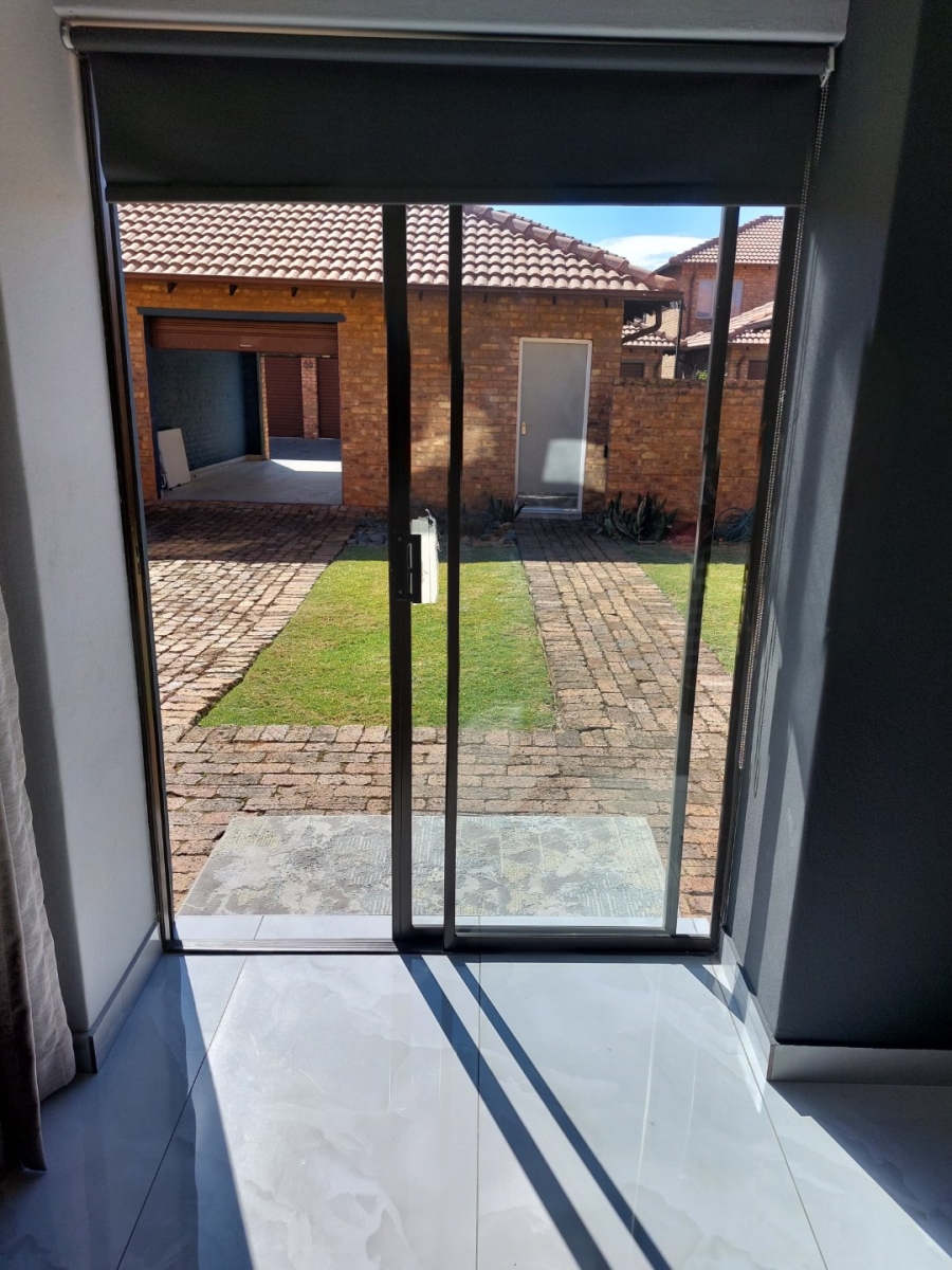 3 Bedroom Property for Sale in Annlin Gauteng