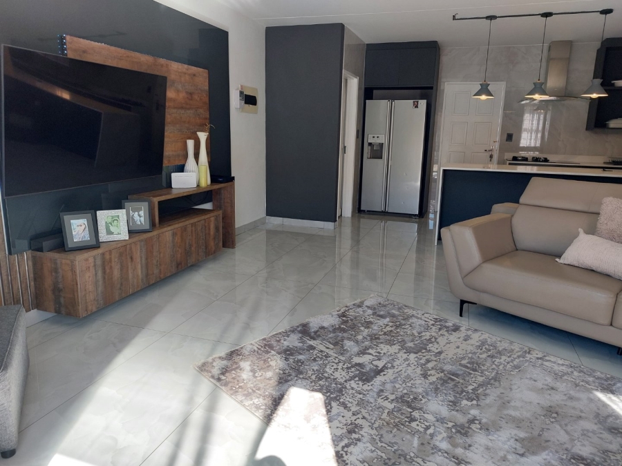 3 Bedroom Property for Sale in Annlin Gauteng