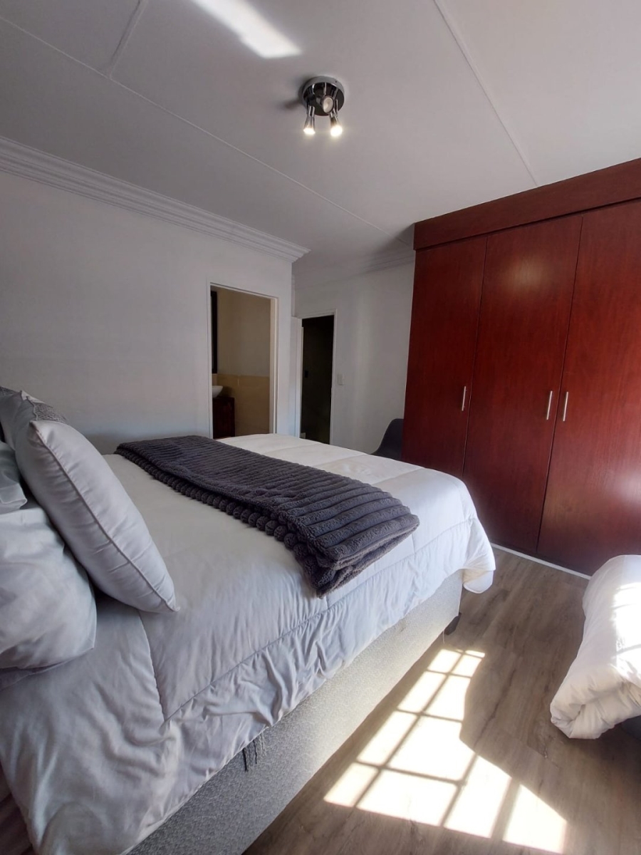 3 Bedroom Property for Sale in Annlin Gauteng