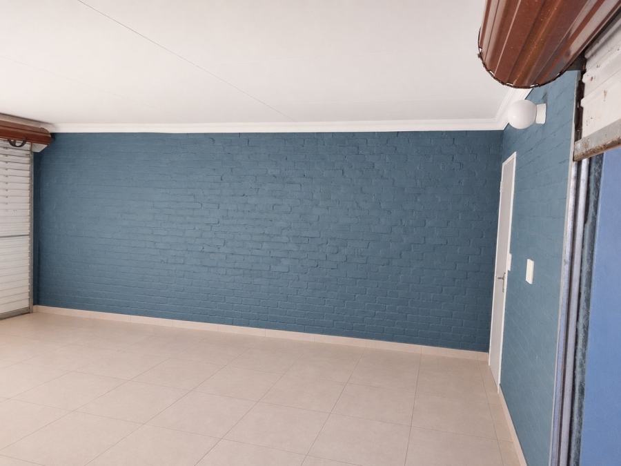 3 Bedroom Property for Sale in Annlin Gauteng