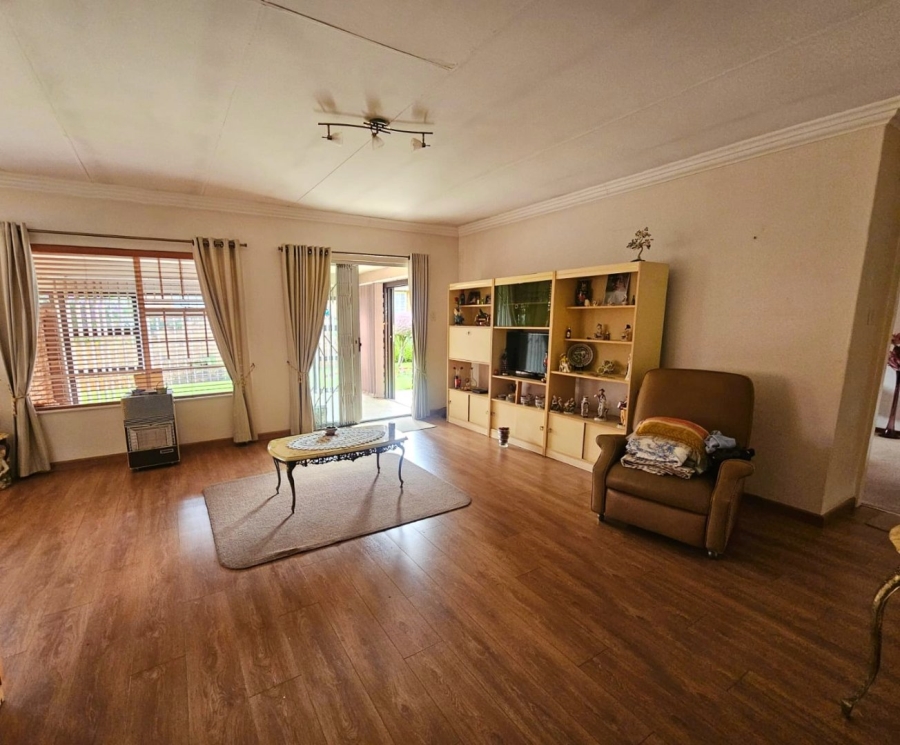 2 Bedroom Property for Sale in Norton Park Gauteng