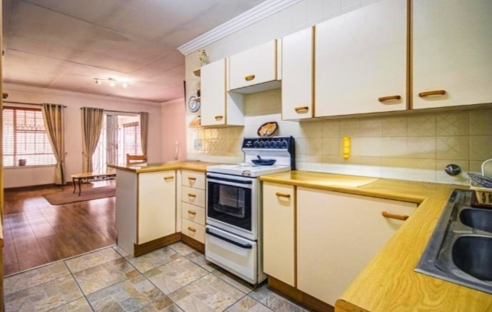 2 Bedroom Property for Sale in Norton Park Gauteng