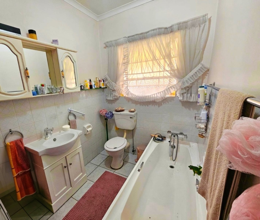 2 Bedroom Property for Sale in Norton Park Gauteng