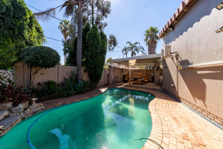 3 Bedroom Property for Sale in Northwold Gardens Gauteng