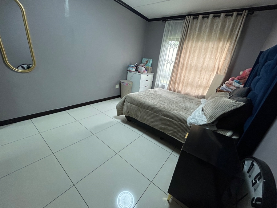To Let 3 Bedroom Property for Rent in Crowthorne AH Gauteng