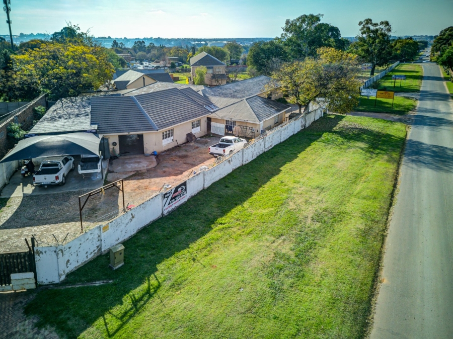 Commercial Property for Sale in Pomona AH Gauteng