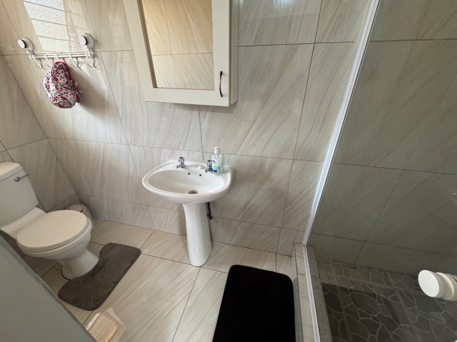 3 Bedroom Property for Sale in Glen Marais Gauteng