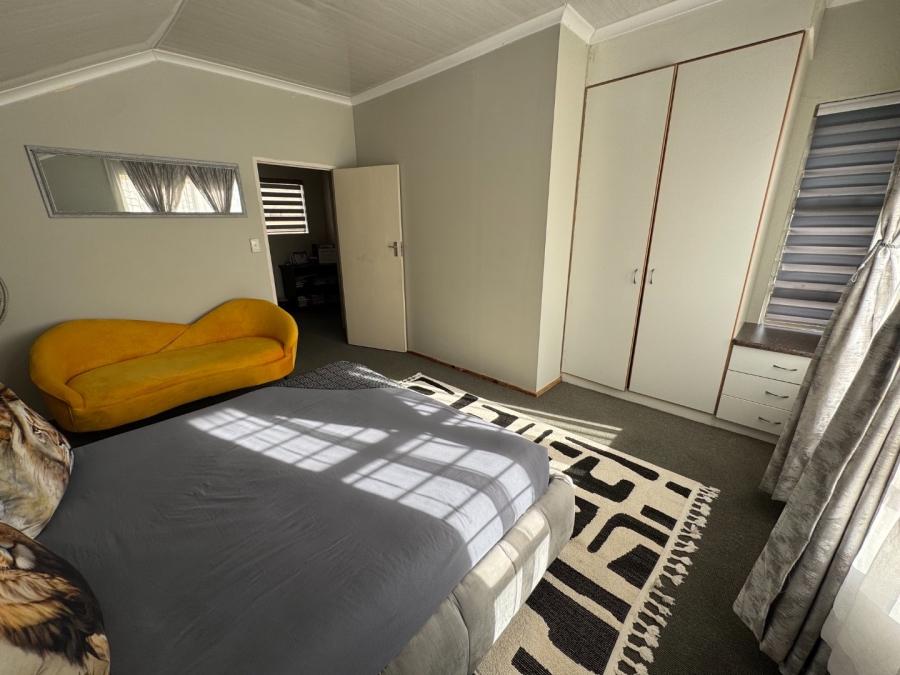 3 Bedroom Property for Sale in Glen Marais Gauteng